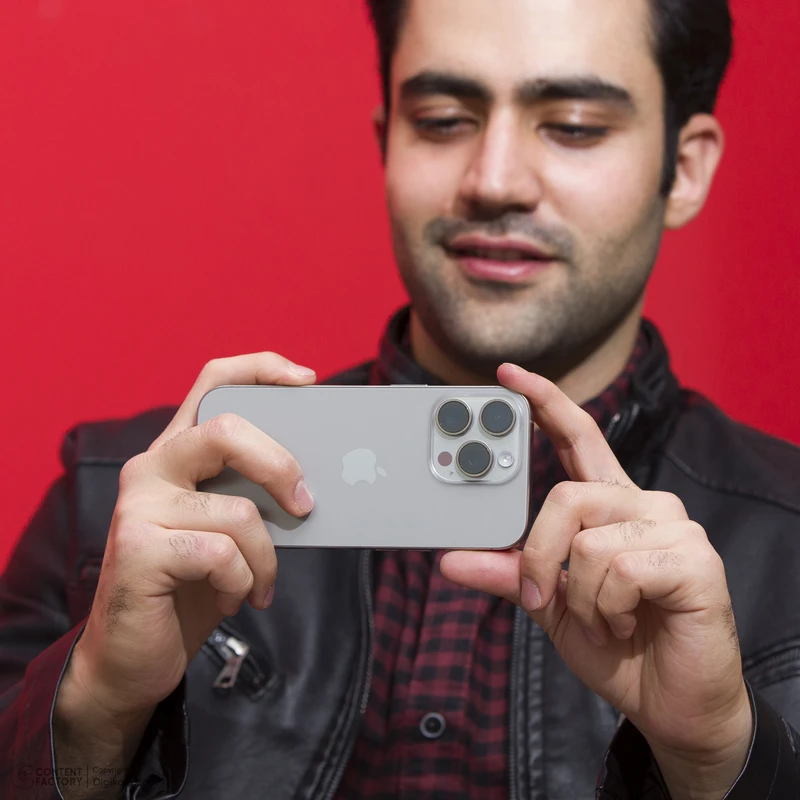 گوشی موبایل اپل مدل256 iPhone 16proZAA دو سیم‌ کارت ظرفیت256گیگابایت و رم 8 گیگابایت